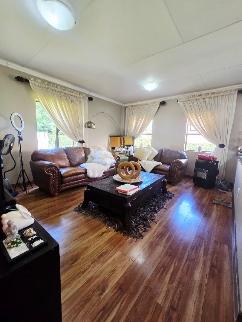 3 Bedroom Property for Sale in Wilkoppies North West